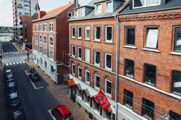 Milling Hotel Mini 19, Primary image