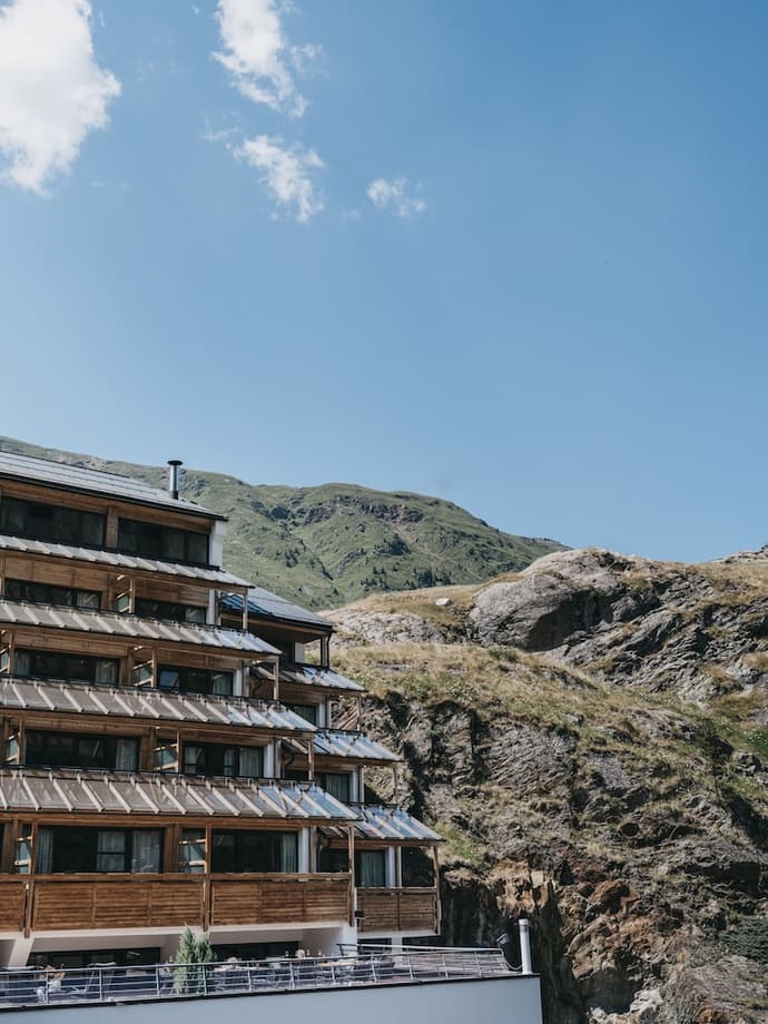 The Crystal VAYA Unique