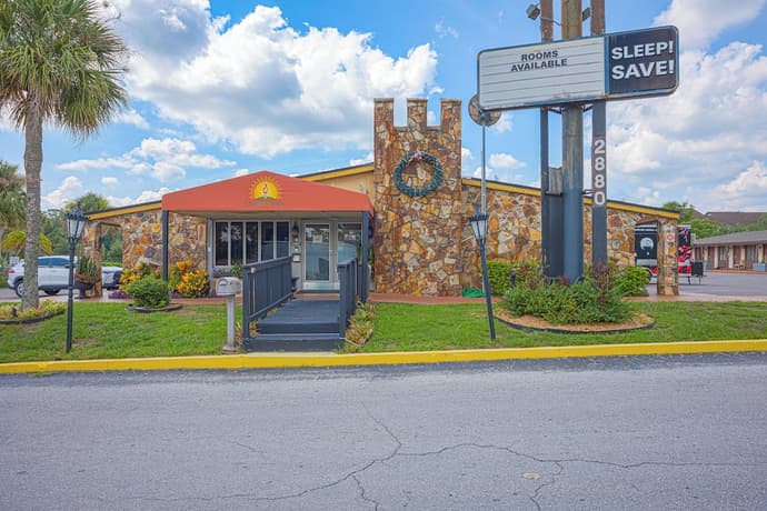 Liberty Inn and Suites – Kissimmee/Near Disney