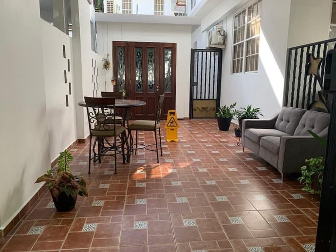 Placid Suites, Lobby