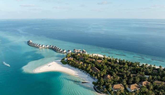 SAii Lagoon Maldives, Curio Collection by Hilton, Primary image