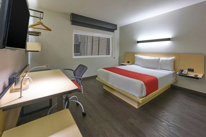 City Express by Marriott Ciudad de México La Villa