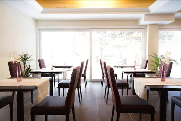 Fritz Hotel, Primary image