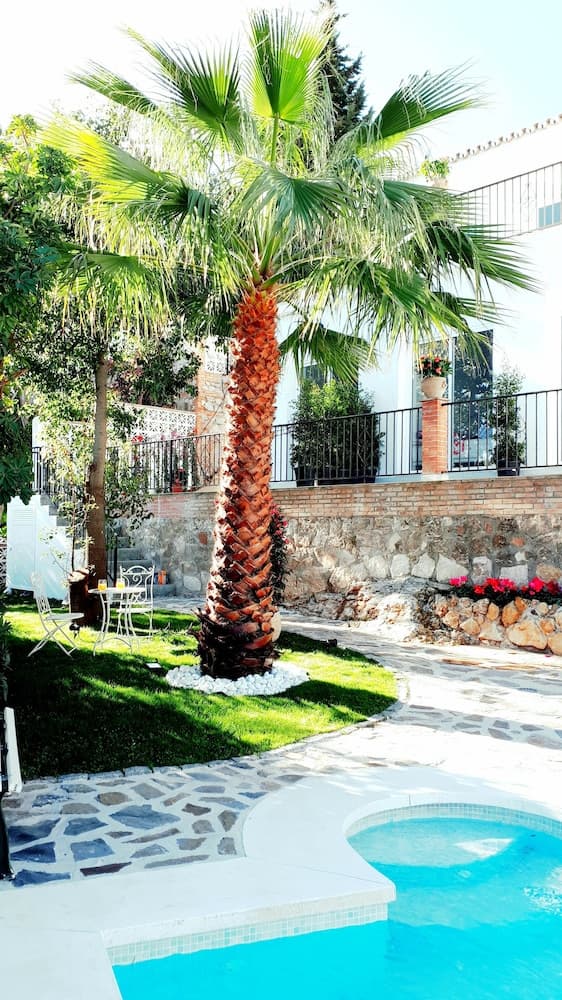 White Village Boutique, Primary image