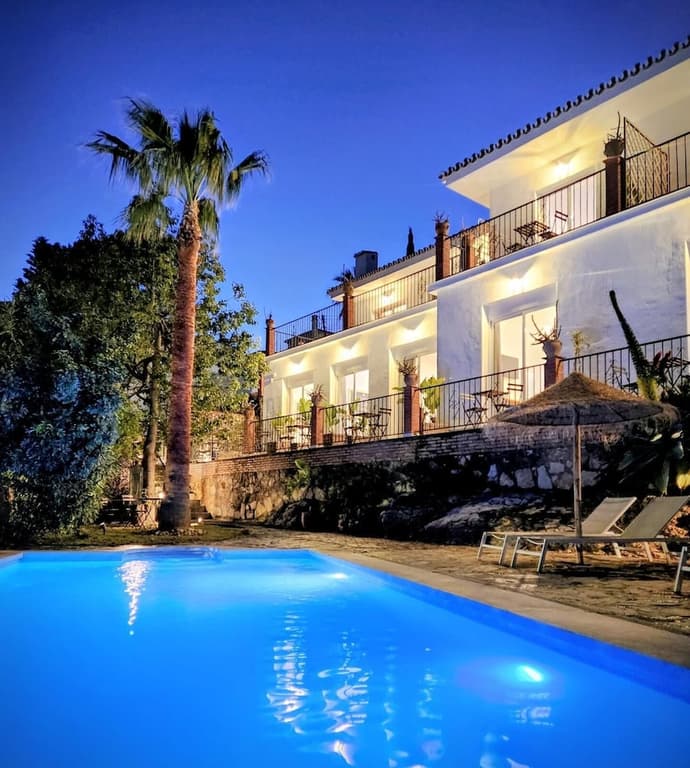 White Village Boutique