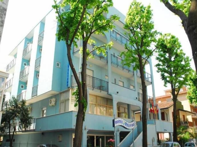 Hotel veliero, Primary image