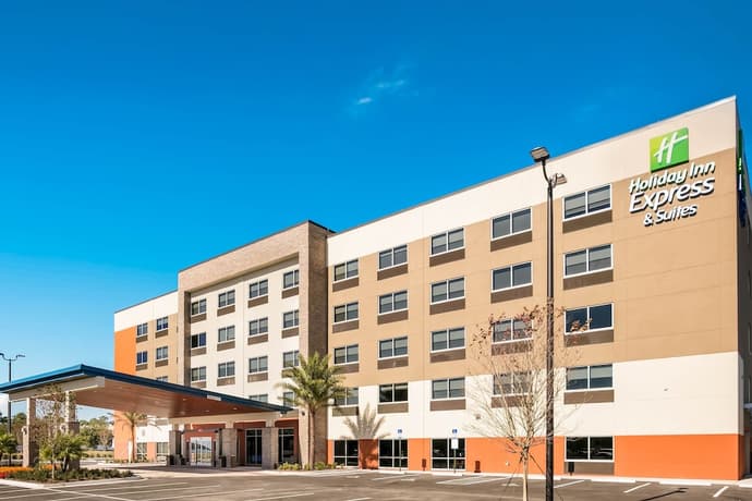 Holiday Inn Express & Suites Jacksonville - Town Center by IHG