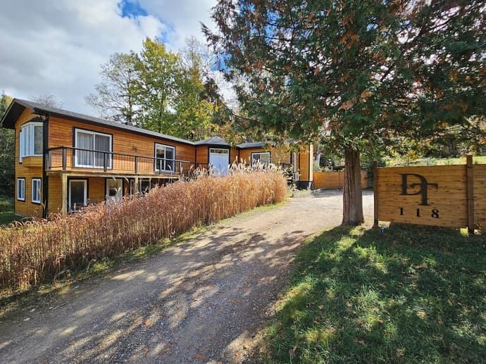 Le DEN de Tremblant, Primary image