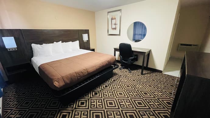 Falls Lodge and Suites