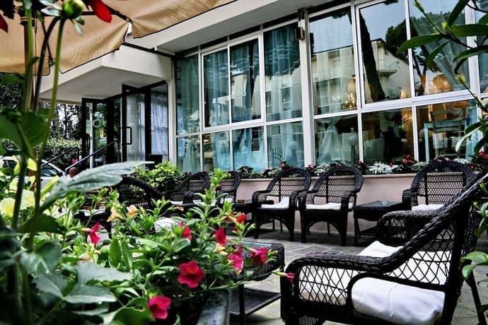 Hotel Santiago, Primary image