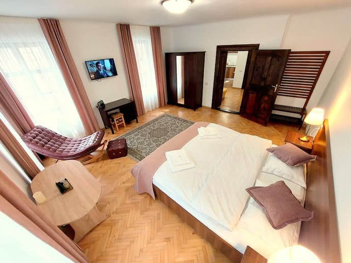 Casa Roth Apartments, Primary image