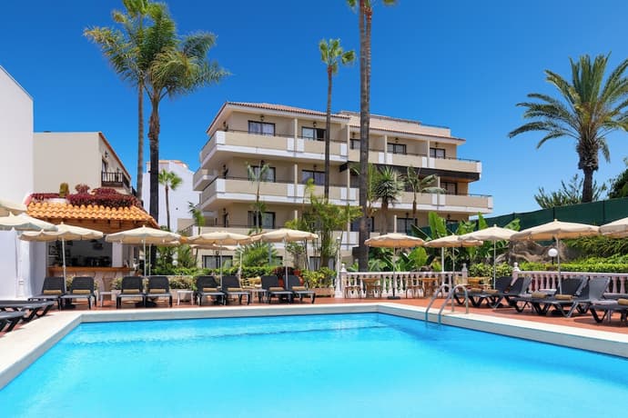 Hotel Don Manolito, Primary image