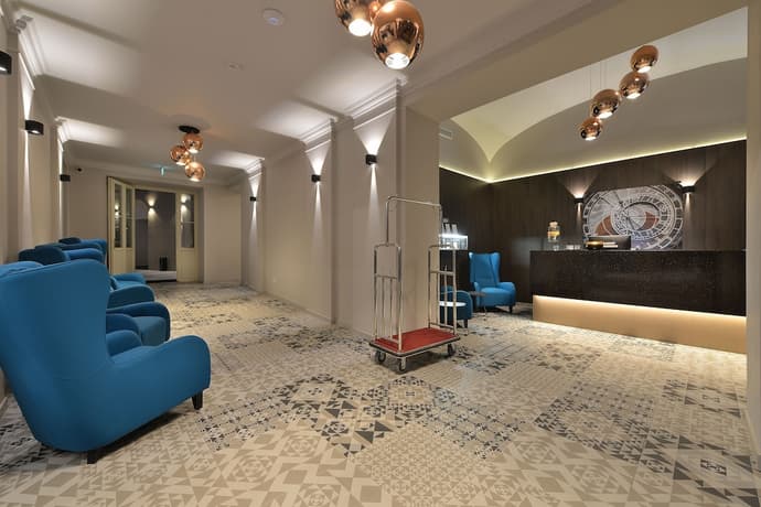 EA Hotel New Town, Lobby sitting area