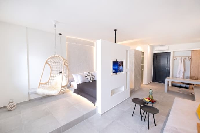 George & Joanna Suites