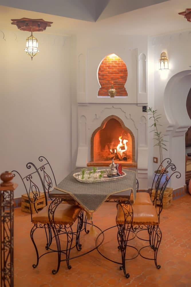 Casa Sabila, Primary image