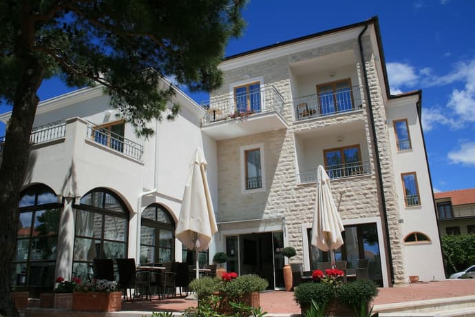 Hotel Nikola