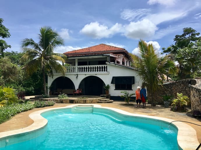 Tradewinds Lodge, Primary image