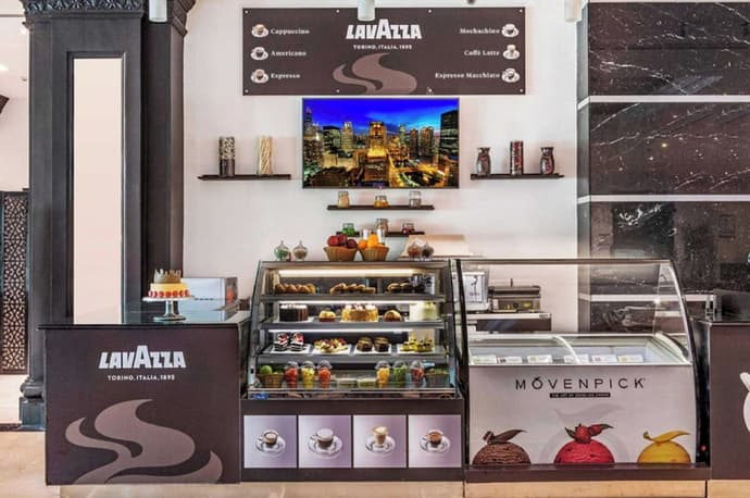 Sunday Hotel Holiday international Dubai, Reception