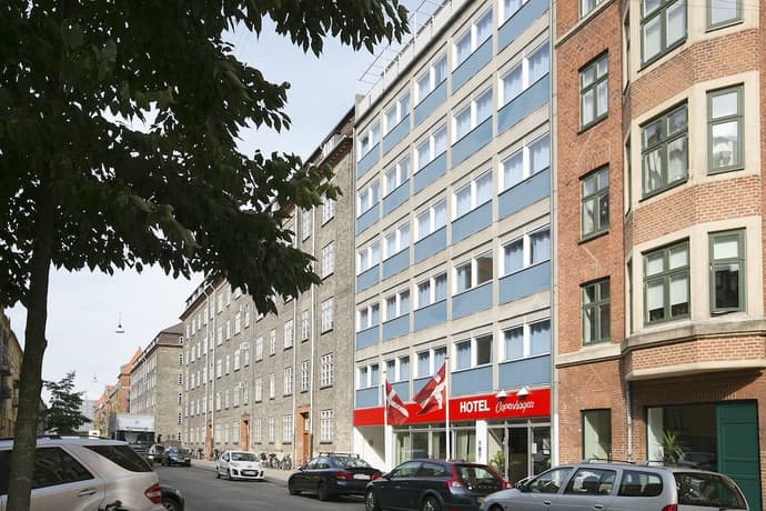 Hotel Copenhagen, Primary image