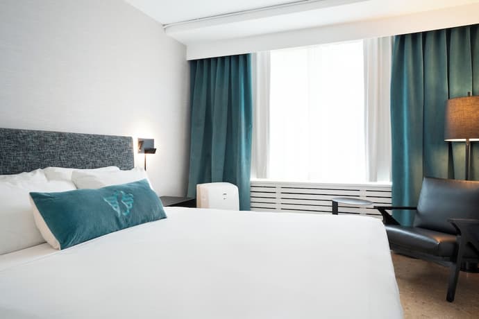 The Burrard, Primary image