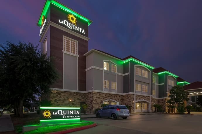 La Quinta Inn & Suites by Wyndham Houston Energy Corridor