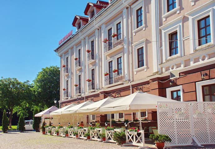 Optima Collection Kamianets-Podilskyi, Primary image