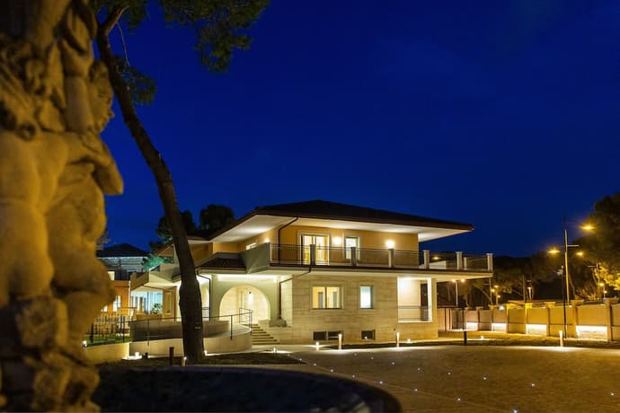 Aurum Suites, Primary image