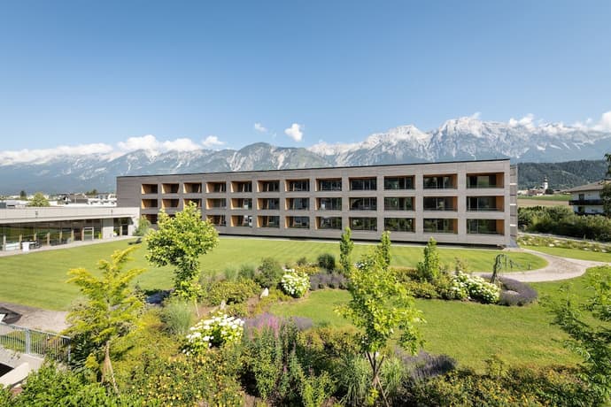 Der Reschenhof, Primary image