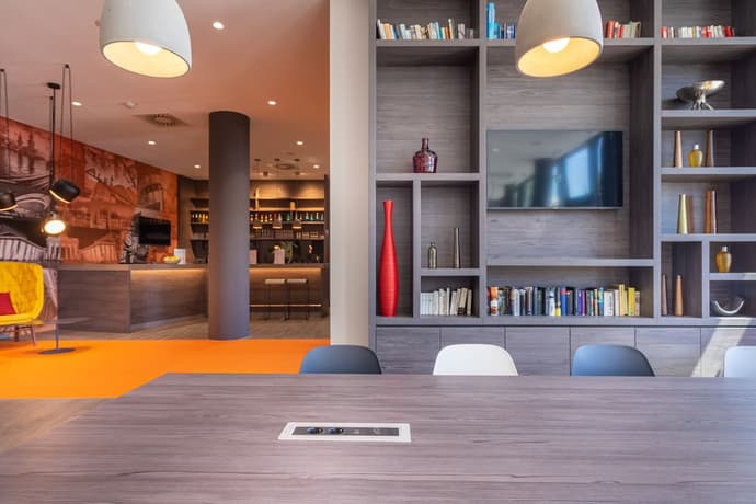 Campanile Vienna South, Lobby