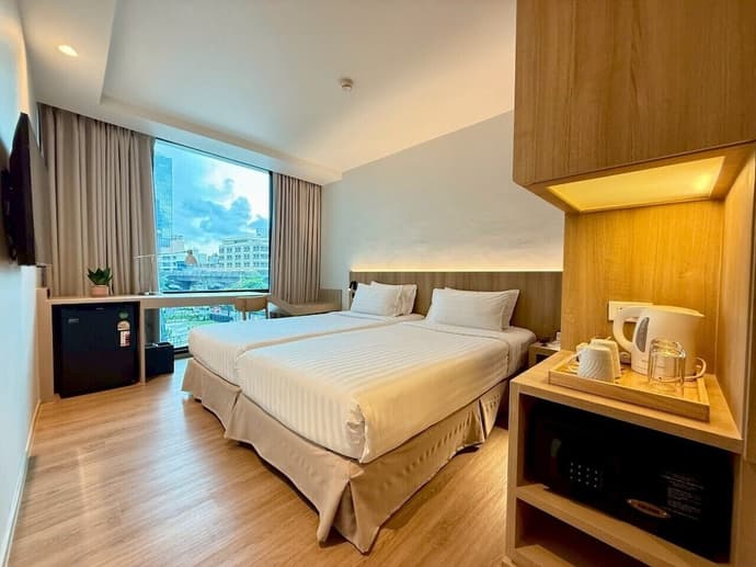 Vic3 Bangkok, Primary image