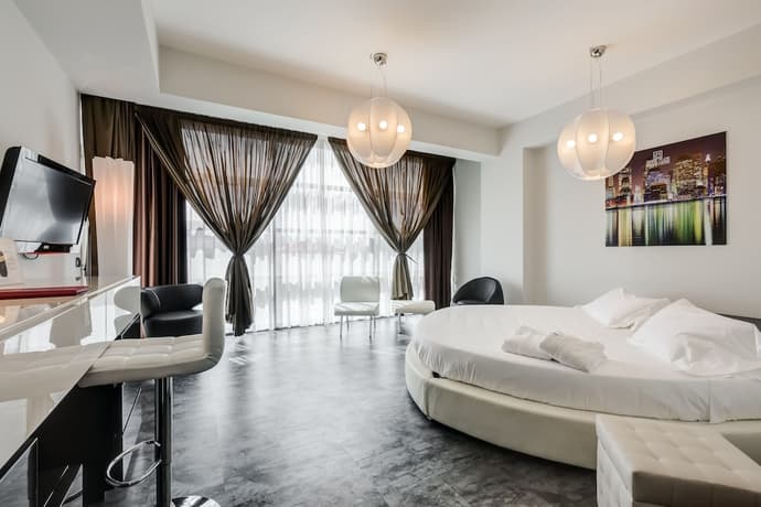 Best Western Hotel Class, Primary image