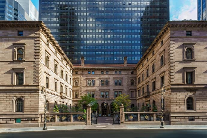 The Towers at Lotte New York Palace