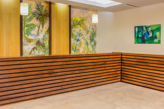 Wyndham Garden Cancun Downtown, Reception