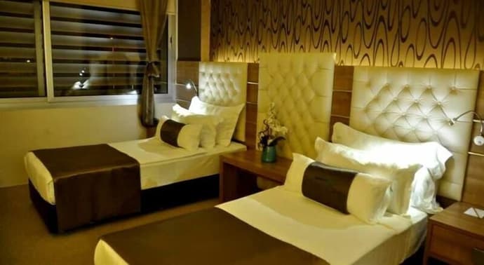 Orty Airport Hotel, Primary image