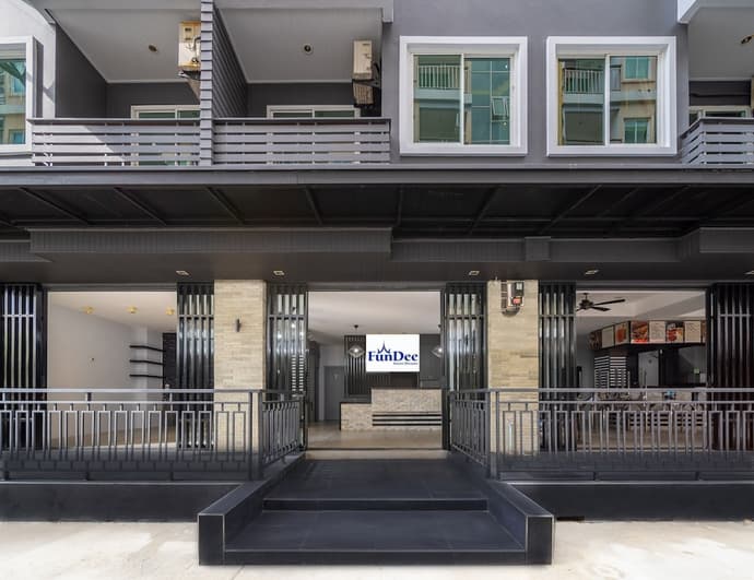 FunDee Boutique Hotel