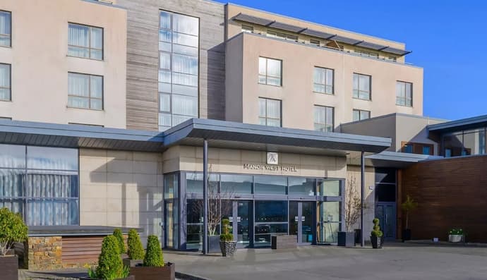 The Manor West Hotel & Leisure Club