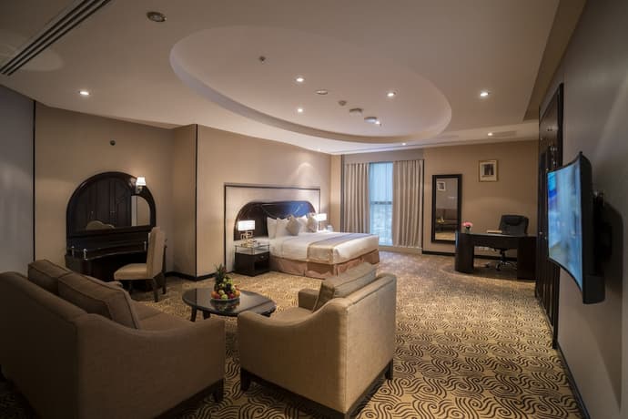 Awaliv Hotel, Primary image