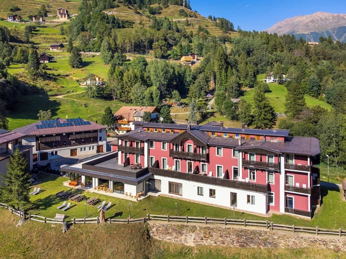 Hotel Vioz - Family Hotel & Apartments
