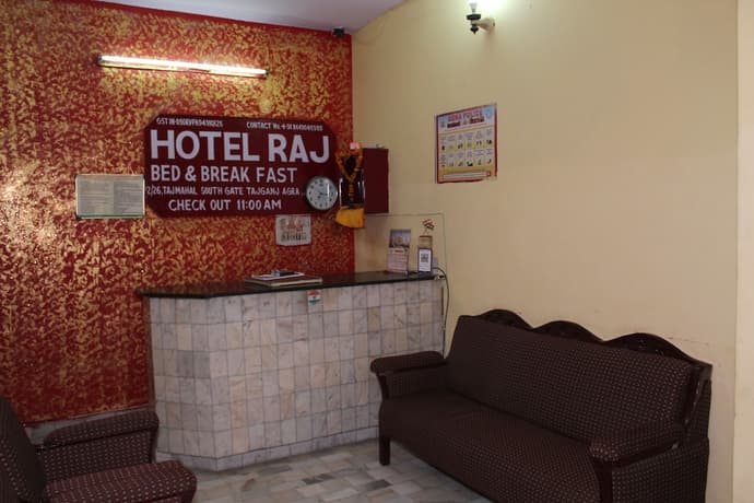 Hotel Raj Bed & Breakfast