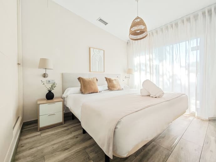 AZZ Sevilla Torre de la Plata