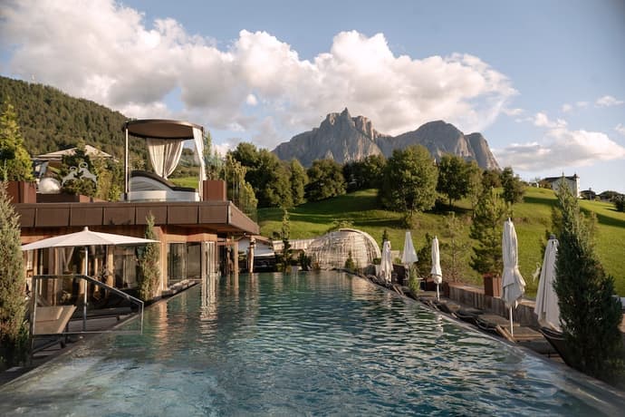 ABINEA Dolomiti Romantic Hotel & SPA