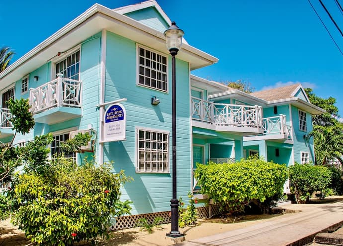 Easy Living Apartments, Primary image