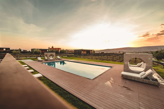 Casa Raíces Hotel Luxury & Viñedo