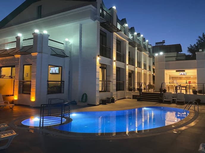 Miyas Luxury Hotel