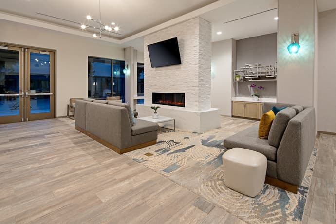 Staybridge Suites Long Beach Airport by IHG, Lobby