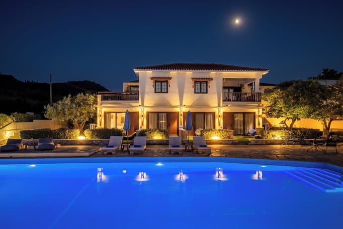 Skopelos Holidays Hotel