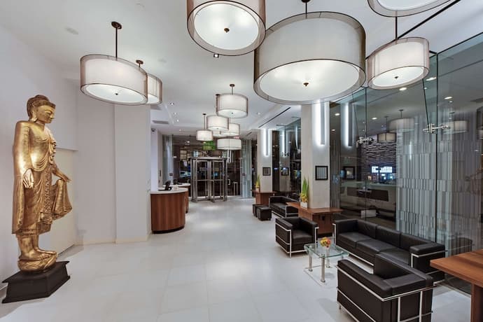 Wyndham Garden Chinatown, Lobby