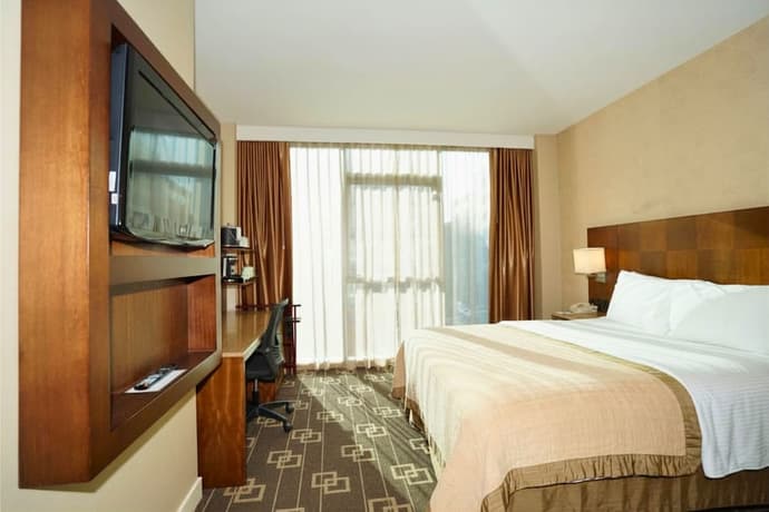 Wyndham Garden Chinatown