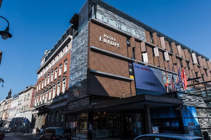 Europe Hotel, Primary image