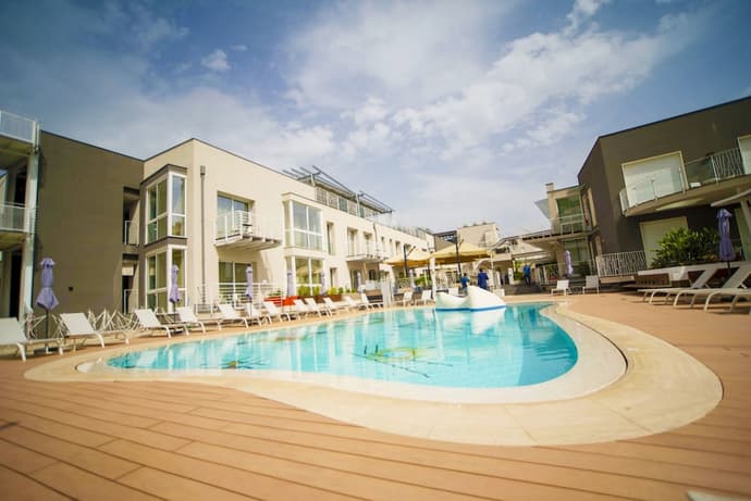 Hotel Malavoglia, Primary image